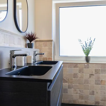 De Torenvalk Апартаменты