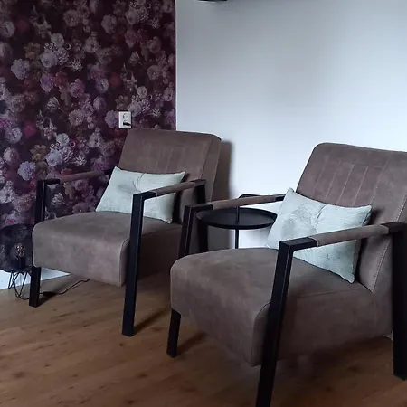 De Torenvalk Апартаменты *